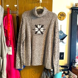 Brown and white Sag Harbor sweater.  Size xtra large.